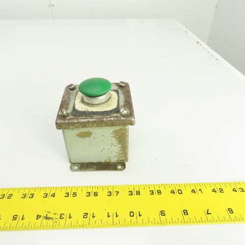 Allen Bradley 800T-D Momentary Contact Green Push Button Switch 600V W/Enclosure