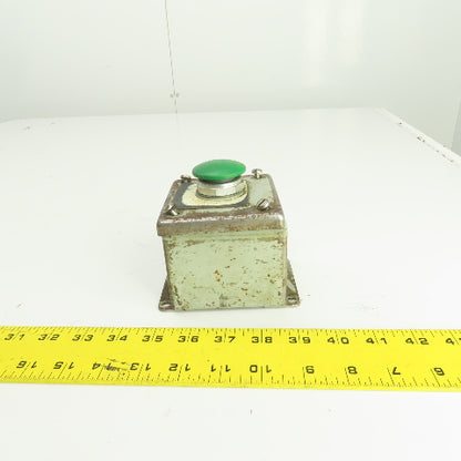 Allen Bradley 800T-D Momentary Contact Green Push Button Switch 600V W/Enclosure