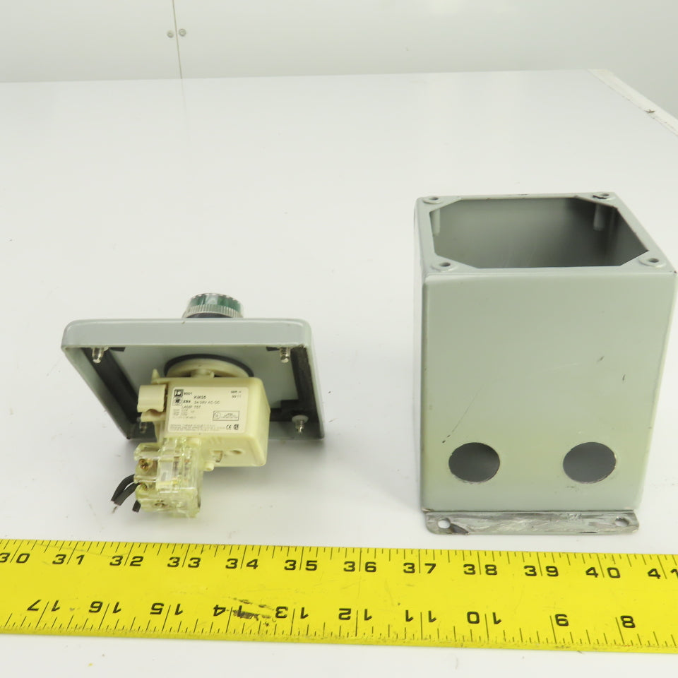 Square D 9001 KM35 24-28V Illuminated Green Switch Button W/Enclosure