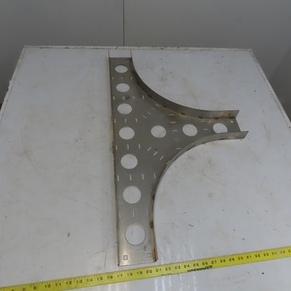 Cooper B-Line SS6CC-04-HT12 4"W 316 Stainless Steel Cable Tray Horizontal Tee
