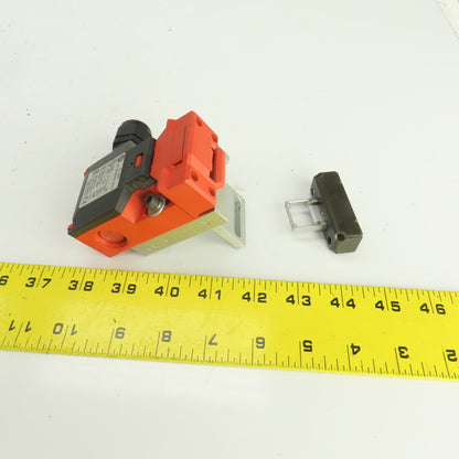 Allen Bradley 802F-S62P2 Ser A Safety Interlock Switch 10A 500V AC W/Key & Mount