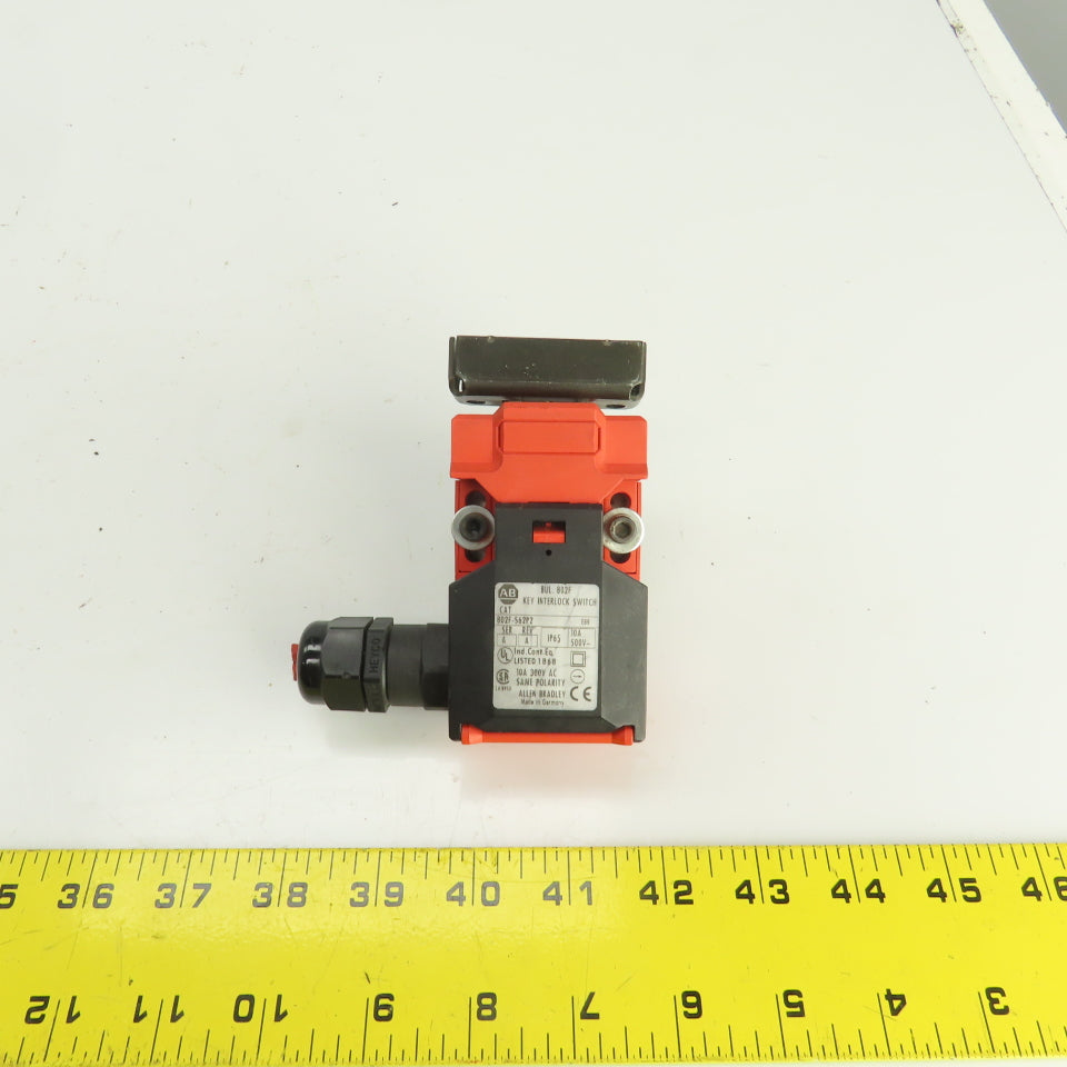 Allen Bradley 802F-S62P2 Ser A Safety Interlock Switch 10A 500V AC W/Key & Mount