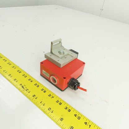 Allen Bradley 802F-TD6SM11 Ser A Safety Interlock Switch 10A 230/250V AC W/Key