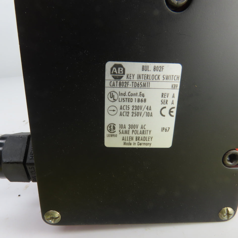 Allen Bradley 802F-TD6SM11 Ser A Safety Interlock Switch 10A 230/250V AC W/Key
