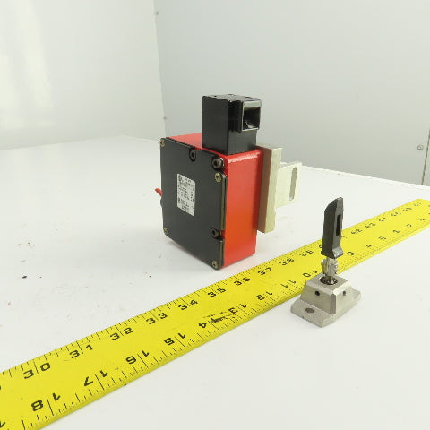 Allen Bradley 802F-TD6SM11 Ser A Safety Interlock Switch 10A 230/250V AC W/Key