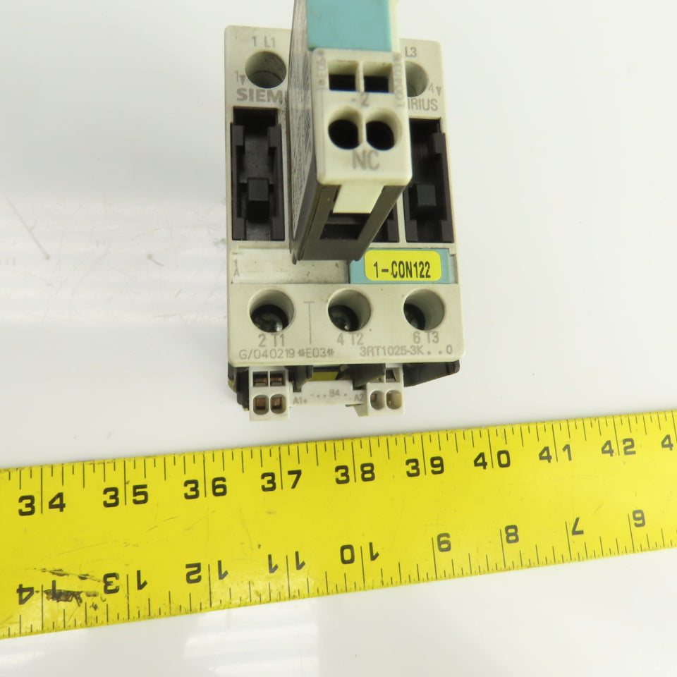 Siemens 3RT1025-3K 35A 600V Contactor 1-15HP 24V DC Coil W/3RH1921-2CA01 Block