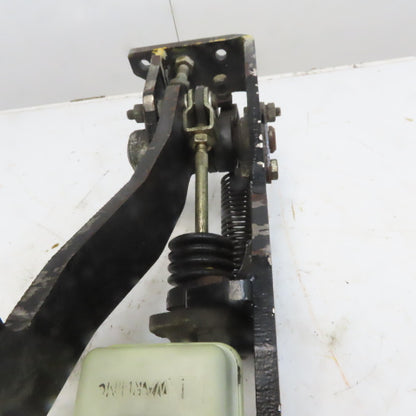 Yale Brake Master Cylinder Assembly From a GLC060TGNUAE084