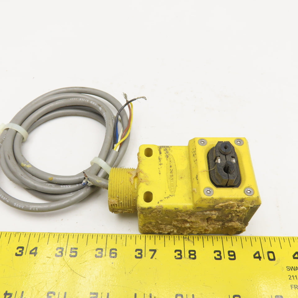 Banner Q45VR2FP Fiber Optic Amplifier 90-250V AC
