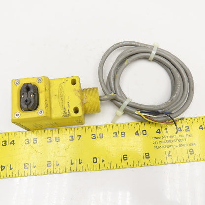 Banner Q45VR2FP Fiber Optic Amplifier 90-250V AC
