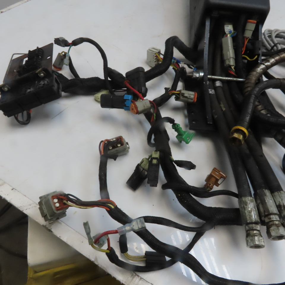 Yale Steering Column Assembly Switches & Wiring Harness From a GLC060TGNUAE084