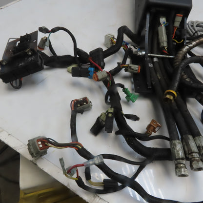 Yale Steering Column Assembly Switches & Wiring Harness From a GLC060TGNUAE084
