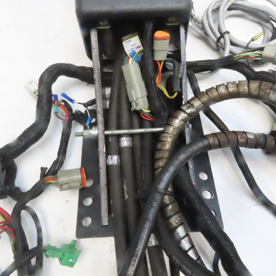 Yale Steering Column Assembly Switches & Wiring Harness From a GLC060TGNUAE084
