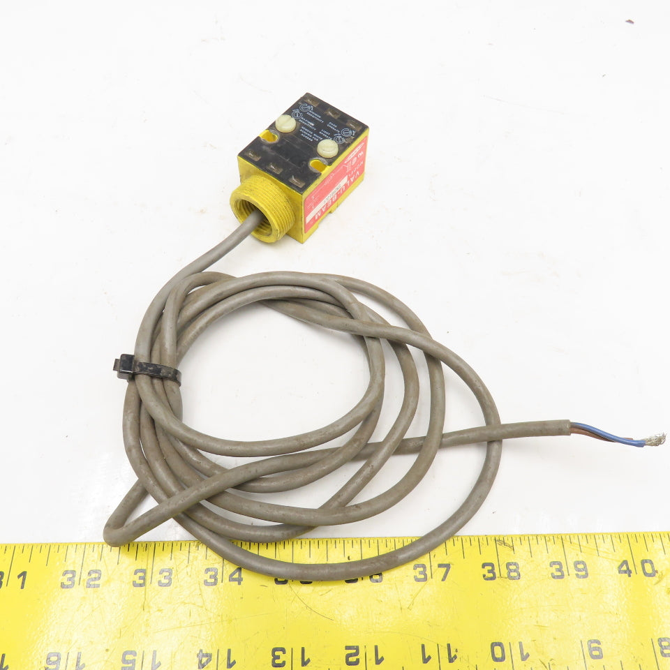 Banner SM2A912LV Valu-Beam 24-250VAC Photoelectric Sensor