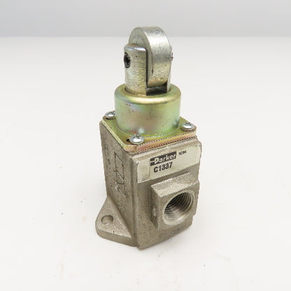 Parker C1337 3/8" NPT 2 Position Cam Plunger Pneumatic Switch