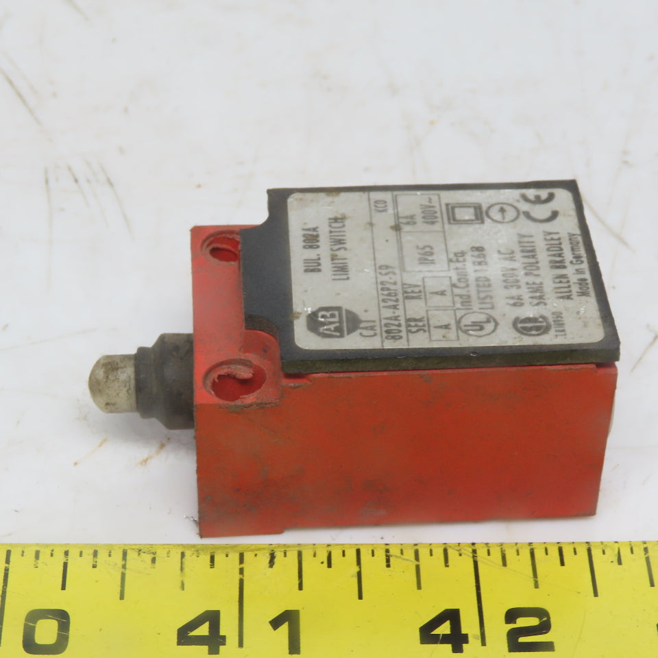 Allen Bradley 802A-A26P2-S9 Ser. A Rev. A Limit Switch W/Plunger 6A 300V
