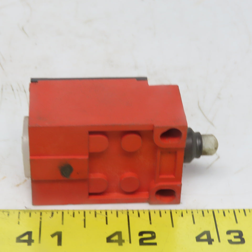 Allen Bradley 802A-A26P2-S9 Ser. A Rev. A Limit Switch W/Plunger 6A 300V