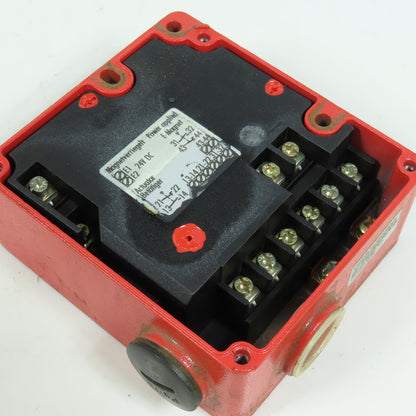 Allen Bradley 802F-TD60M11 Safety Key Interlock Switch 10A/300V AC