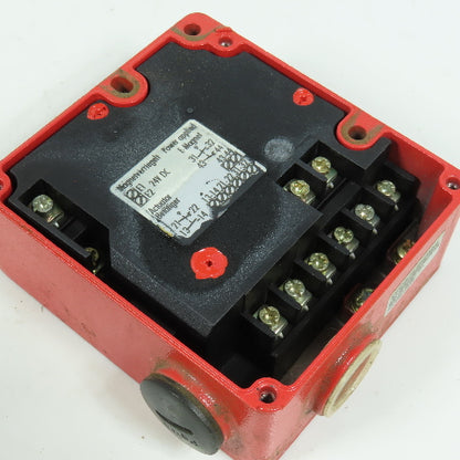 Allen Bradley 802F-TD60M11 Safety Key Interlock Switch 10A/300V AC