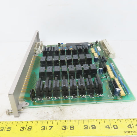 Siemens Texas Instruments 505-4932 Relay Output Module PLC Card Board
