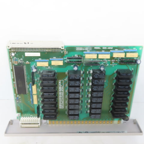 Siemens Texas Instruments 505-4932 Relay Output Module PLC Card Board