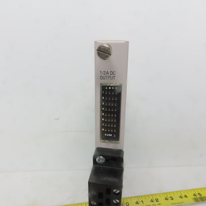 Siemens Texas Instruments 505-4532 Digital 24VDC 1/2A Output Module Card Board
