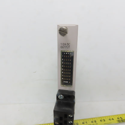 Siemens Texas Instruments 505-4532 Digital 24VDC 1/2A Output Module Card Board