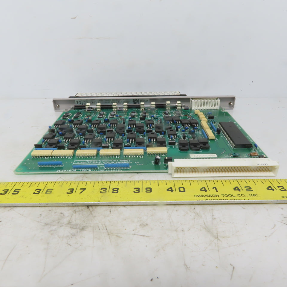 Siemens Texas Instruments 505-4532 Digital 24VDC 1/2A Output Module Card Board