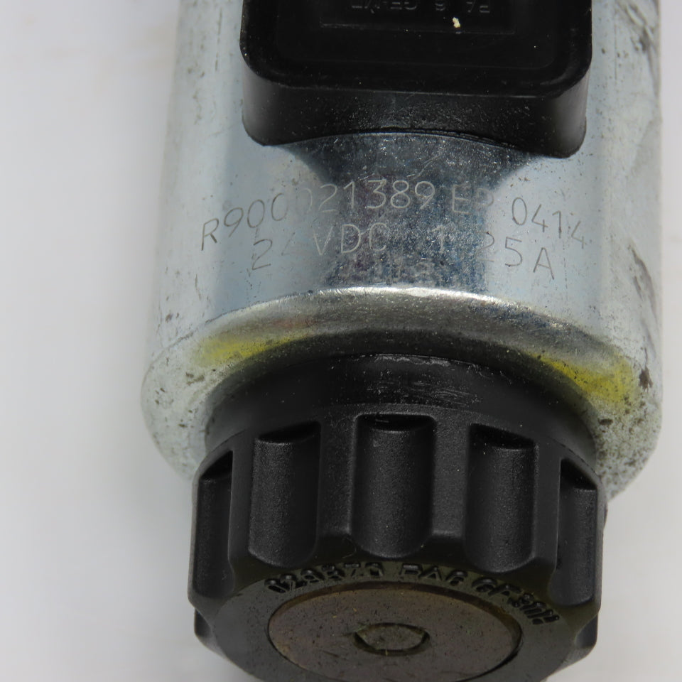 Krauss Maffei R900934628 4/2 Position Hydraulic Valve 24VDC Coil