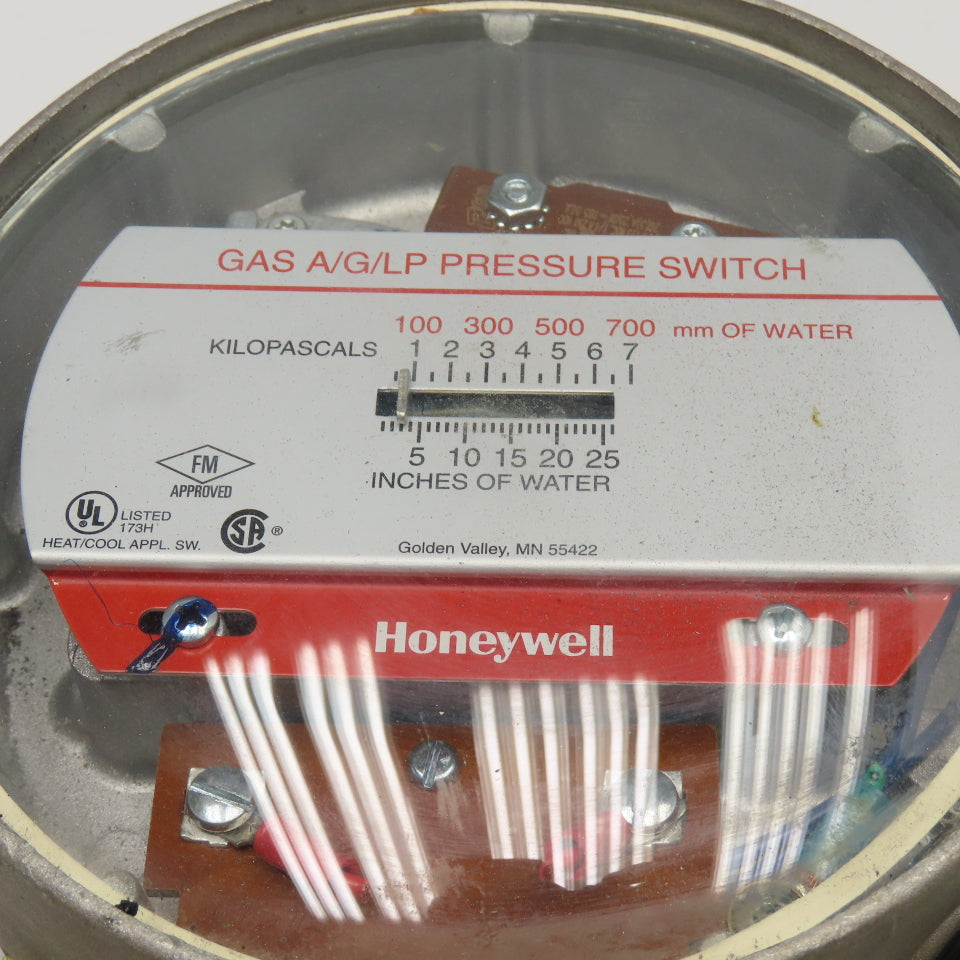 Honeywell C437D2003 120/240V Gas A/G/LP Pressure Switch 1"-26" WC