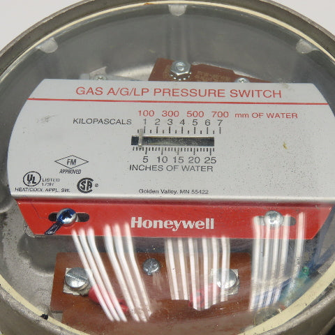 Honeywell C437D2003 120/240V Gas A/G/LP Pressure Switch 1"-26" WC