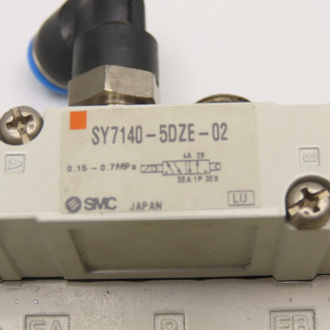 SMC SY7140-5DZE-02 Pneumatic Solenoid Valve 2 Position 1/4" NPT Manifold