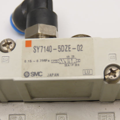 SMC SY7140-5DZE-02 Pneumatic Solenoid Valve 2 Position 1/4" NPT Manifold