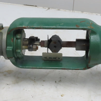 Fisher Control Type 667-ET Size 40 Pneumatic Actuator w/2-1/2" Flange Valve