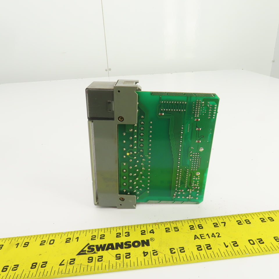 Allen Bradley 1746-OA16 Ser C SLC500 Output Module W/Heatsink