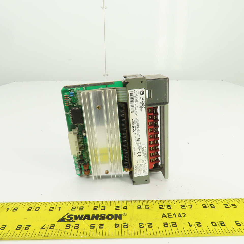 Allen Bradley 1746-OA16 Ser C SLC500 Output Module W/Heatsink