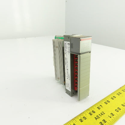 Allen Bradley 1746-OA16 Ser C SLC500 Output Module W/Heatsink