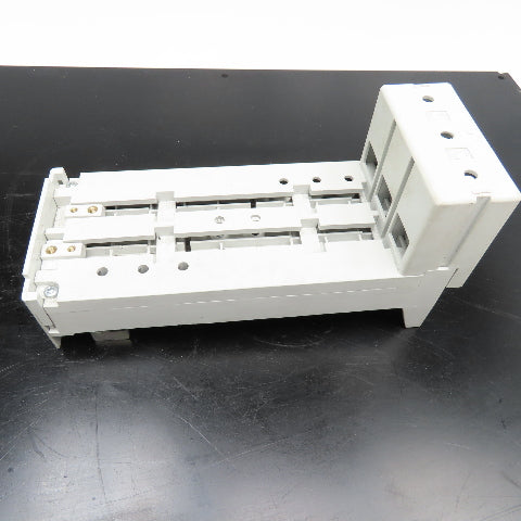 Rittal SV 9342.540 RiLine 60 690V 3Pole Bus Bar Circuit Breaker Adaptor