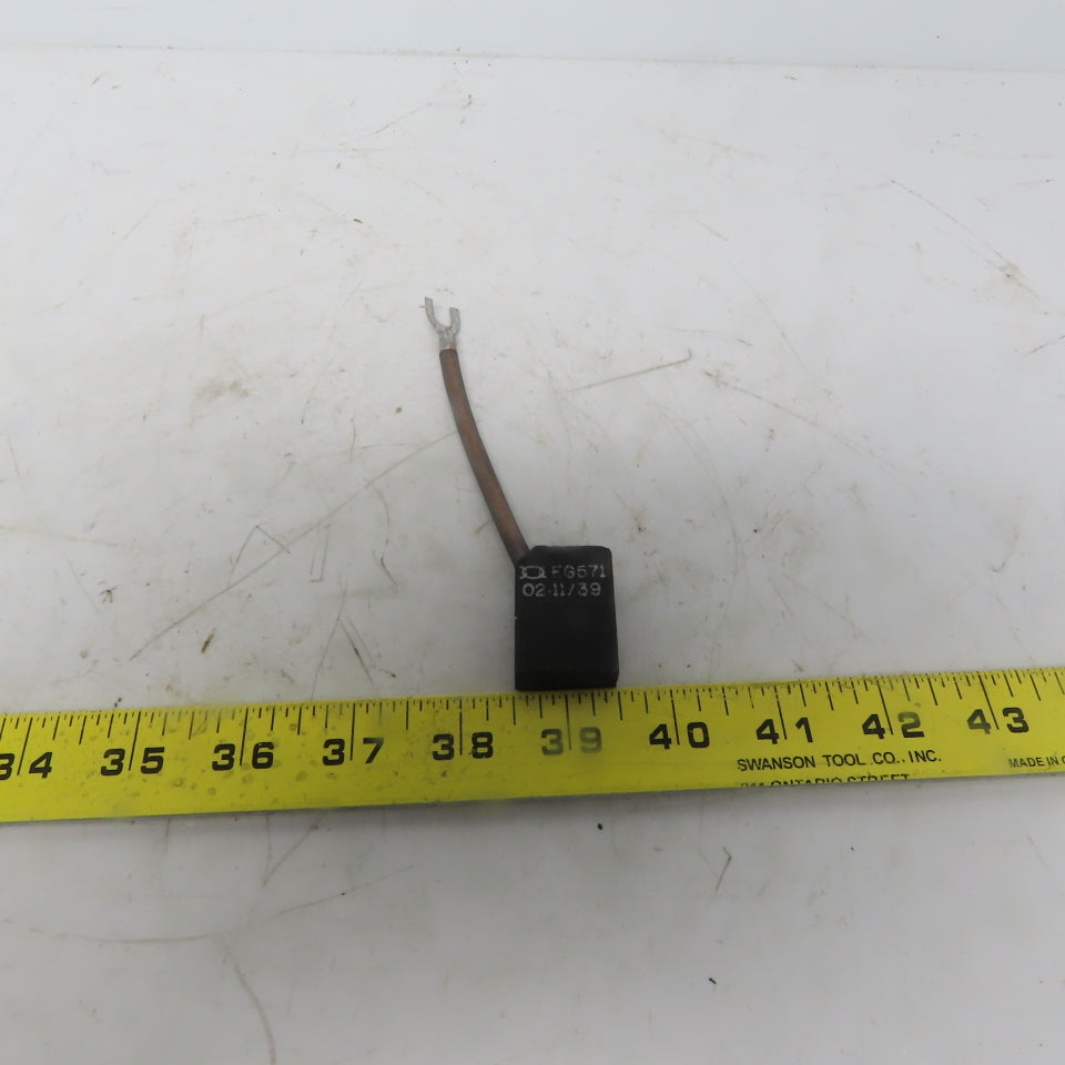 EG571 02-11/39 Carbon Brush