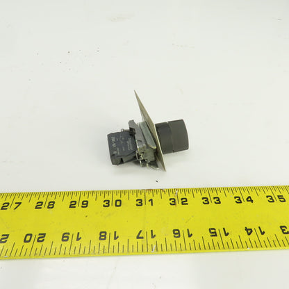 Schneider 2 Position Selector Switch 600V W/ZBE-101 Contact Block