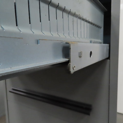 Stanley Vidmar 4-Drawer Industrial Parts Tool Storage Shop Cabinet 30"x28"x59"