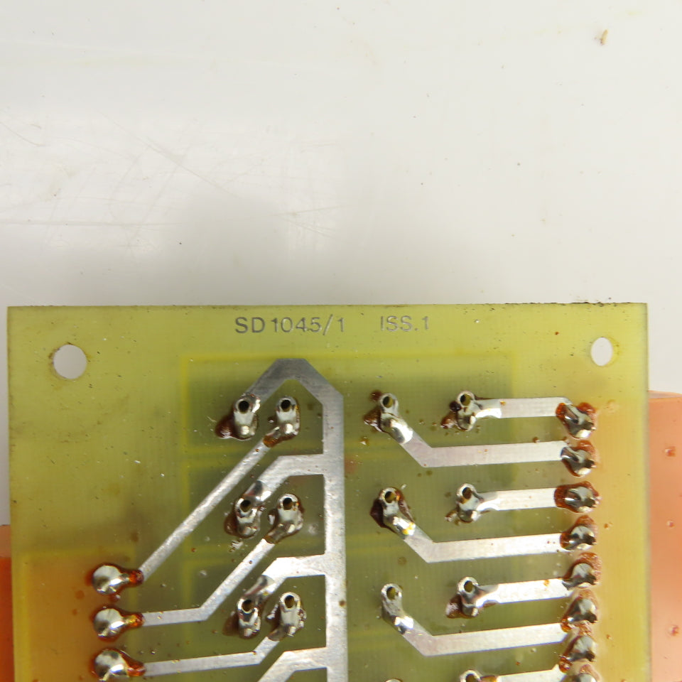 SD 1045/1 ISS.1 Circuit Board SD 1045/4 W/ (8) Crydom AC Relays MP240D3