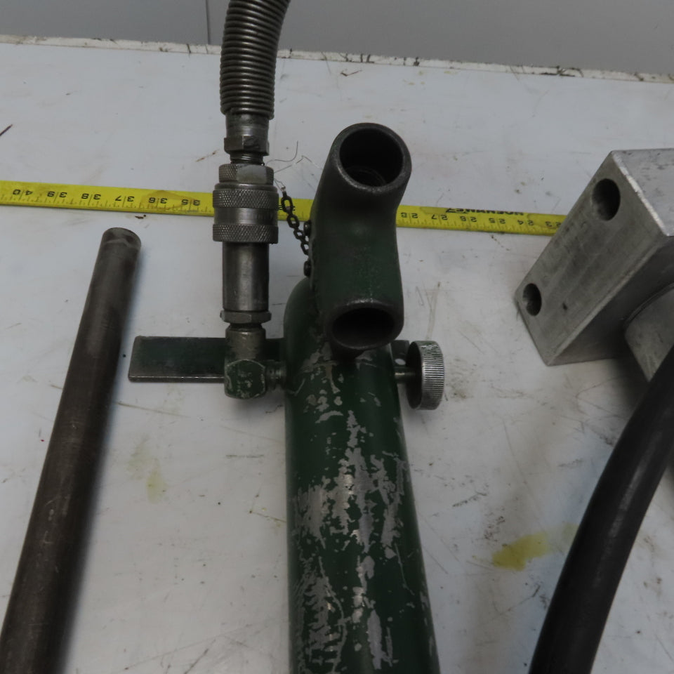 Greenlee 777 One Shot Hydraulic Conduit Bender Ram & Manual Pump Assembly