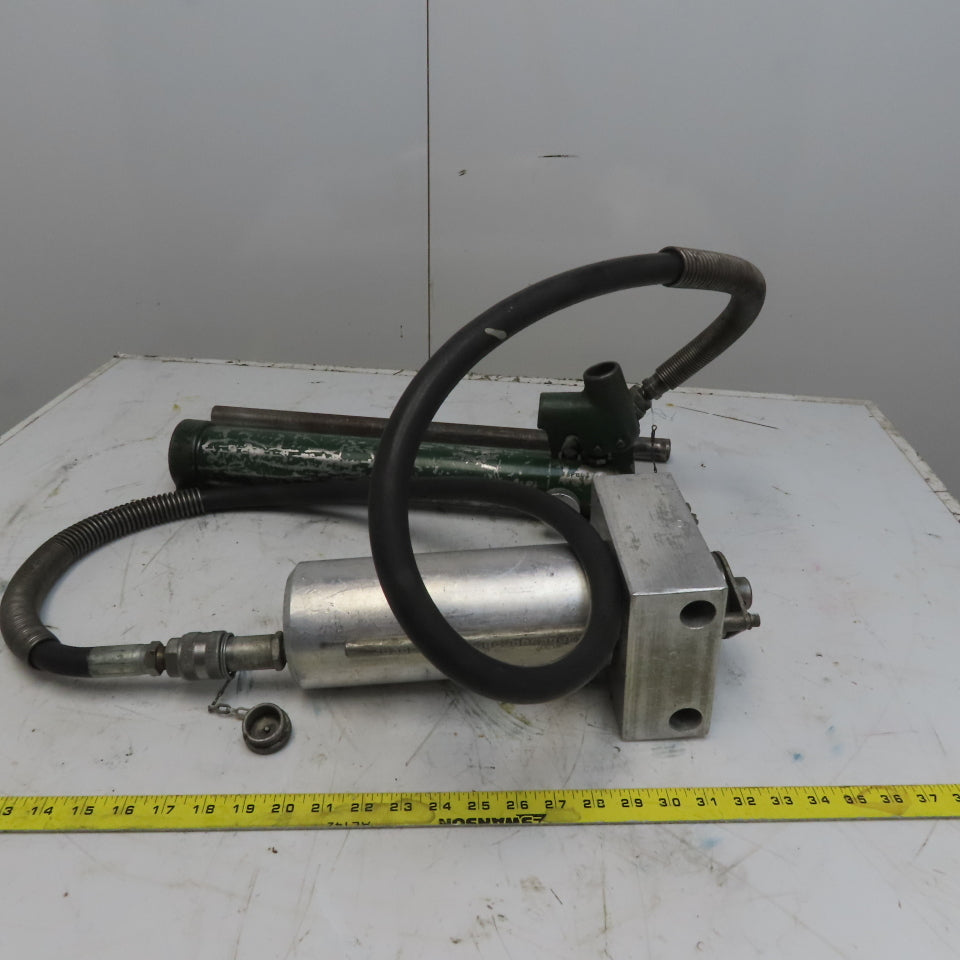 Greenlee 777 One Shot Hydraulic Conduit Bender Ram & Manual Pump Assembly