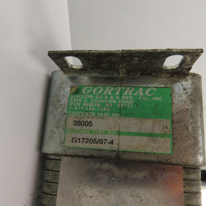 Gortrac 57" OAL Enclosed Cable Carrier Energy Chain 2-3/4" x 1-1/2" ID W/Anchors