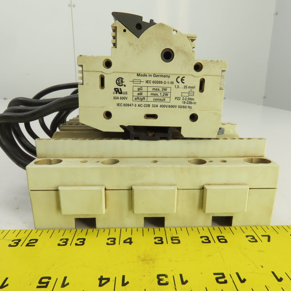Wohner AES 3x38 Siemens Busbar Mounted Fuse Holders 1 to 10A 600V