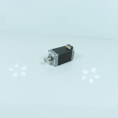 Oriental PK225PA Vexta DC Stepping Motor 2-Phase 0.95A 4.6 OHM 5mm Shaft