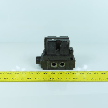 Parker S320103701 3/2 Way Pneumatic Solenoid Valve 150PSIG 120V Coil 3/8" NPT