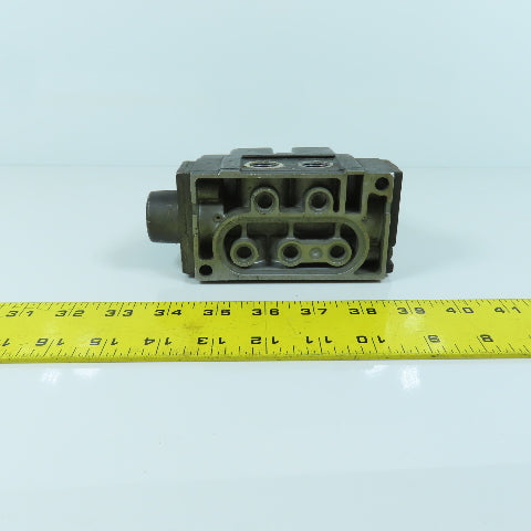 Parker S320103701 3/2 Way Pneumatic Solenoid Valve 150PSIG 120V Coil 3/8" NPT