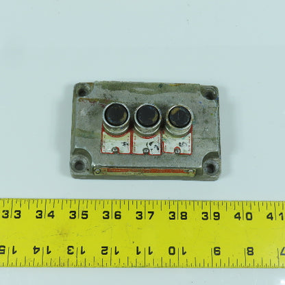Killark XCS-0A9 3-Button Momentary Contact Hazardous Location Push Switches 600V