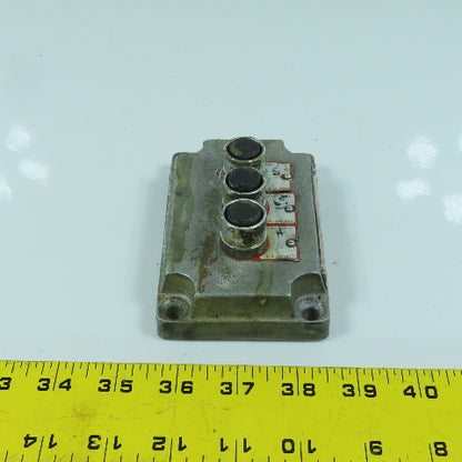 Killark XCS-0A9 3-Button Momentary Contact Hazardous Location Push Switches 600V